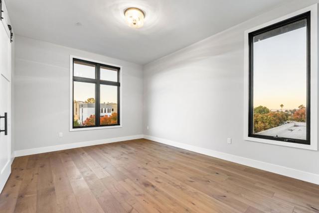 231 Hope Street, Mountain View CA: https://media.crmls.org/mediaz/5e2d9ca6-4d36-42c1-be44-ab6a6d0139b4.jpg