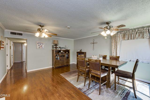 Detail Gallery Image 6 of 28 For 105 Regal St, Bakersfield,  CA 93308 - 3 Beds | 2 Baths