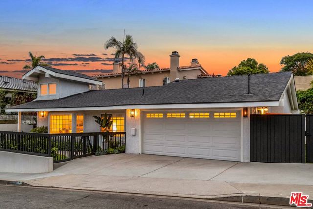 114 Herrin Avenue, Manhattan Beach, California 90266, 3 Bedrooms Bedrooms, ,2 BathroomsBathrooms,Residential,Sold,Herrin,22193031