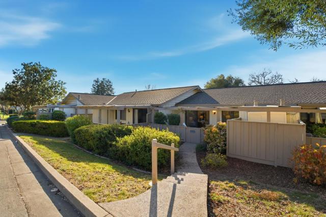 5092 Cribari Place, San Jose CA: https://media.crmls.org/mediaz/5e2fcc8e-1f92-4558-81c4-cb60146499d6.jpg