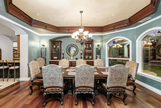 Detail Gallery Image 27 of 73 For 2270 Summit Dr, Escondido,  CA 92025 - 5 Beds | 3/1 Baths