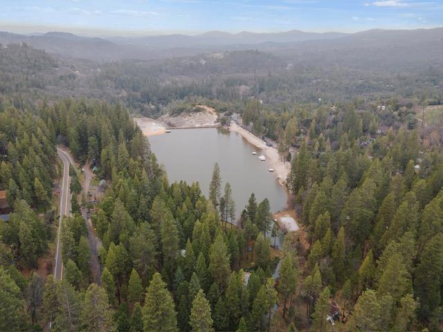 22461 Ponderosa Drive, Twain Harte CA: https://media.crmls.org/mediaz/5e313ecb-1a43-4d28-be73-1fe6258c67d6.jpg