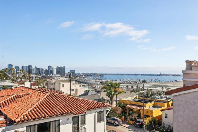 1295 W Redwood St, San Diego CA: https://media.crmls.org/mediaz/5e31e6f9-d70e-4c68-8df6-e1636065c71c.jpg