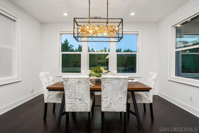 2807 California Poppy Street, Escondido CA: https://media.crmls.org/mediaz/5e337361-0d97-435e-9259-f89be3d49b3d.jpg