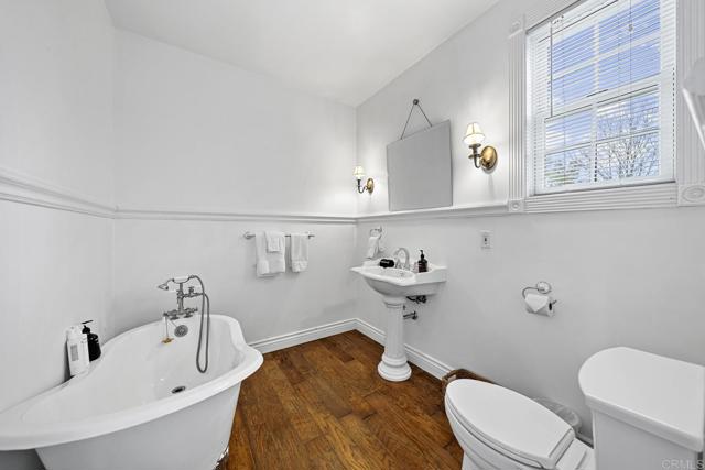 Image 26 of 75 For 39480 Norbro Court