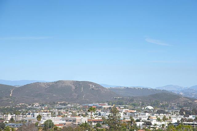 3535 Linda Vista Drive, San Marcos CA: https://media.crmls.org/mediaz/5e3487e7-4dc1-4786-b441-d052ab7985db.jpg