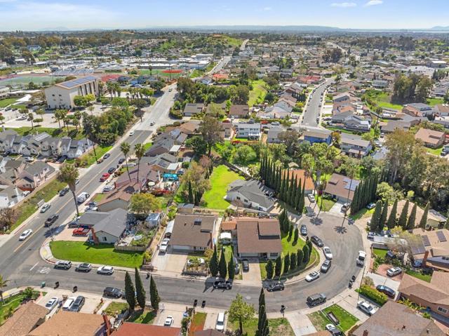 6065 Nancita Ct, San Diego CA: https://media.crmls.org/mediaz/5e35a3cd-6b2c-4008-a70f-1afd2a935689.jpg