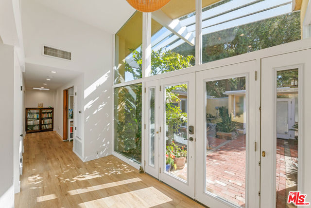 6308 Paseo Canyon Drive, Malibu CA: https://media.crmls.org/mediaz/5e3651ad-a38d-428d-8f29-2b6e30e48ce8.jpg