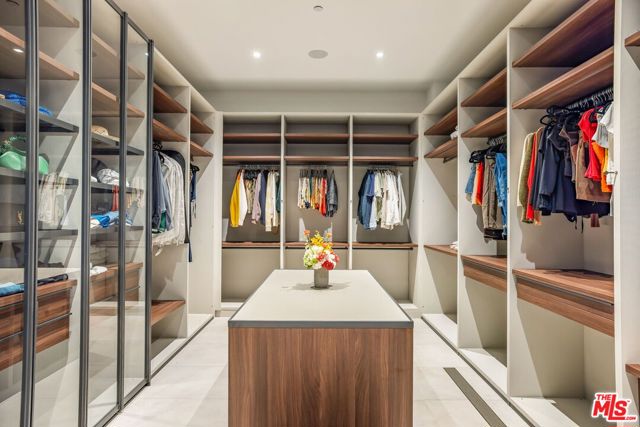 Drew Fenton | 11809 Ellice Street Malibu CA | MLS: 7307289 Drew Fenton | 11809 Ellice Street Malibu CA | MLS: 7307289