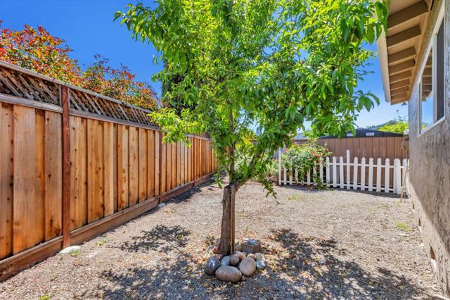 5782 Hillbright Court, San Jose CA: https://media.crmls.org/mediaz/5e373544-6c3e-4be8-bba1-981c879cc845.jpg