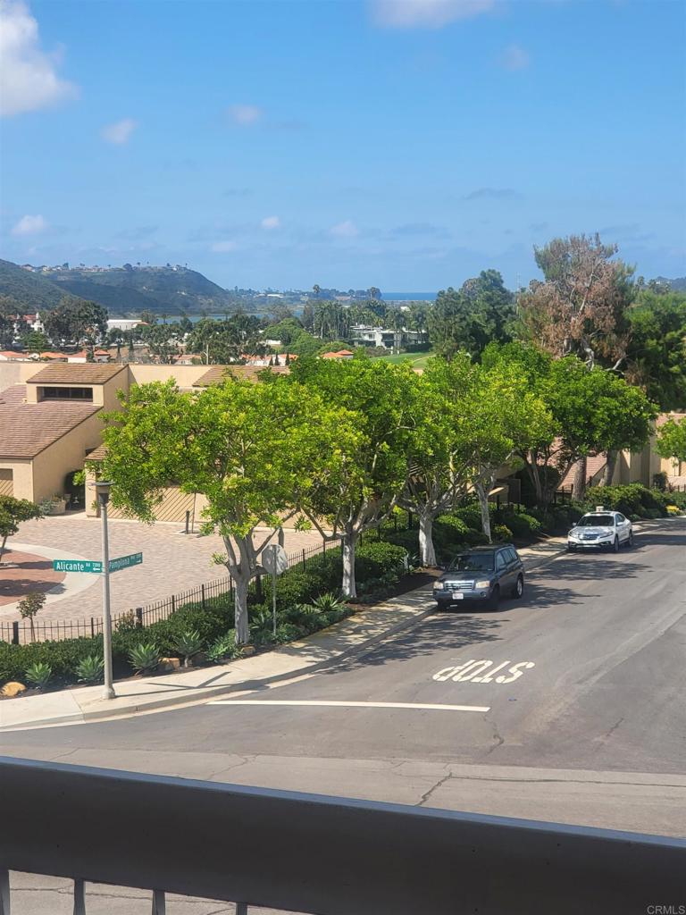 2319 Caringa Way - photo 5