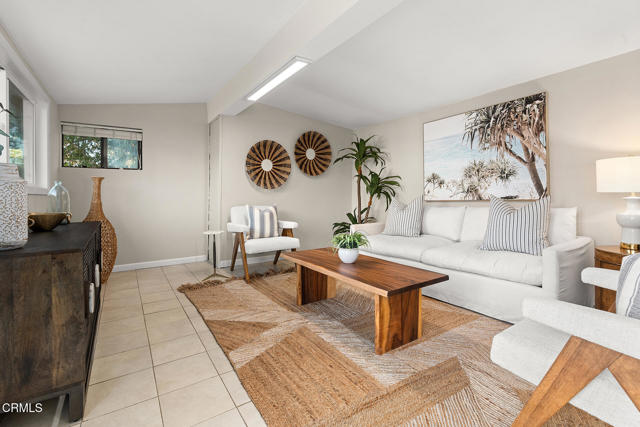 581 N Sunnyslope Avenue, Pasadena CA: https://media.crmls.org/mediaz/5e376b86-51b3-4579-8c84-39fa73d3194a.jpg