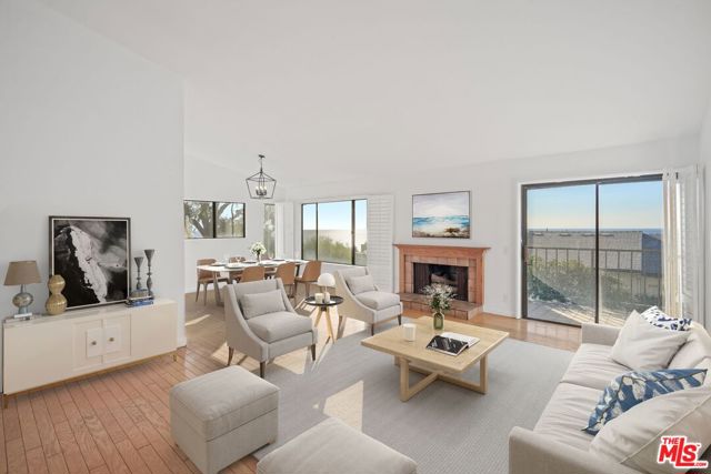 6774 Las Olas Way photo 3
