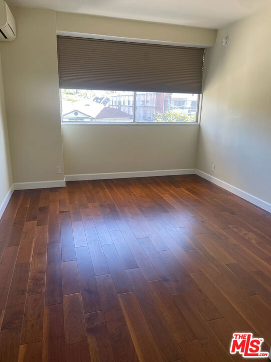 969 Hilgard Avenue, Los Angeles CA: https://media.crmls.org/mediaz/5e37ad68-f8ef-45e3-a850-4f06755a2540.jpg