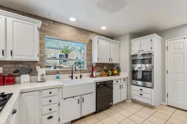 1090 Los Altos Drive, Hollister CA: https://media.crmls.org/mediaz/5e37fde5-ccf2-4466-ba19-f4513f3c68eb.jpg