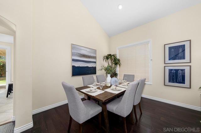 6789 Camino De Amigos, Carlsbad CA: https://media.crmls.org/mediaz/5e380d2b-18ef-4f4e-bce4-e5cb8c937574.jpg