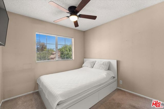 3228 Rollingridge Avenue, Palmdale CA: https://media.crmls.org/mediaz/5e3855a4-31fd-4723-8913-299041a913a3.jpg