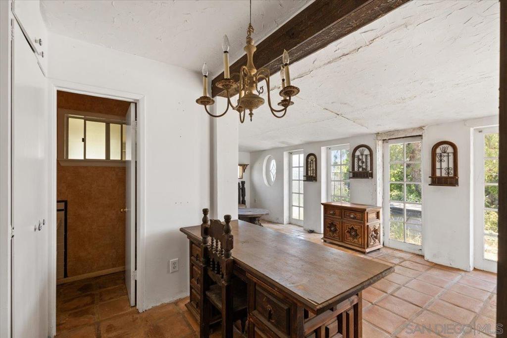 MLS #250034310SD image #12