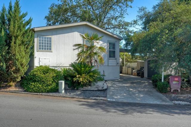 18218 Paradise Mountain Rd Spc 80, Valley Center CA: https://media.crmls.org/mediaz/5e389431-a750-4271-8f80-75e41007bdae.jpg