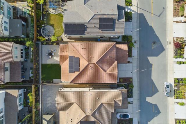 7081 Kirigin Way, Gilroy CA: https://media.crmls.org/mediaz/5e38ade7-eafe-46d0-ac0b-09b9d784085f.jpg