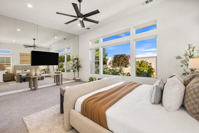 81350 Merv Griffin Way, La Quinta CA: https://media.crmls.org/mediaz/5e39edff-8f83-445d-9c8d-d086354943fb.jpg