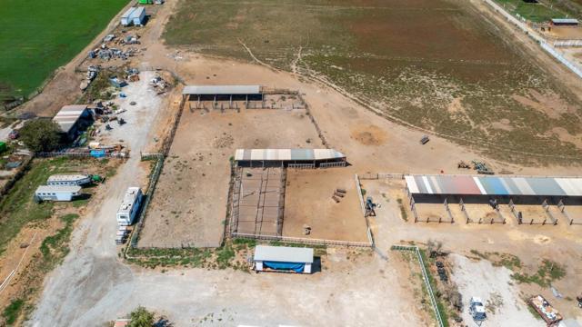 8440 Lovers Lane, Hollister CA: https://media.crmls.org/mediaz/5e3b18fb-e138-40ae-9e1e-d35fef16ead2.jpg