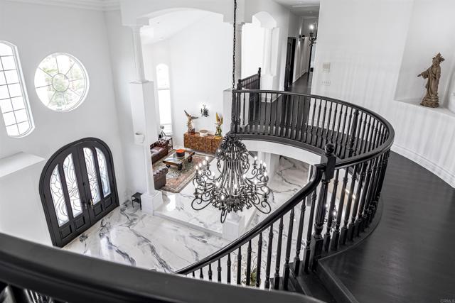 733 CLAYBURN CT, Alpine CA: https://media.crmls.org/mediaz/5e3be5e7-a1b7-4e39-af13-45d978d83213.jpg
