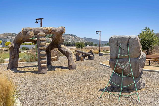 27924 Barley Court, Valley Center CA: https://media.crmls.org/mediaz/5e3bf60c-4d48-4775-9262-93c20b5eebad.jpg