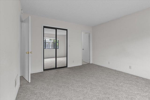 1575 Sepulveda Drive, Salinas CA: https://media.crmls.org/mediaz/5e3c1391-5d22-4c31-a30c-73eea3b86a1b.jpg