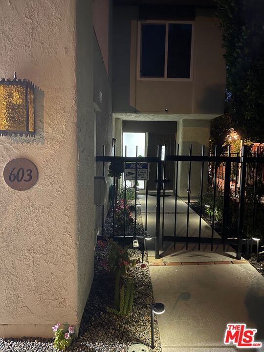 603 Racquet Club Lane, Thousand Oaks CA: https://media.crmls.org/mediaz/5e3c8f68-a02a-4acd-abbe-f50bd8b2a432.jpg