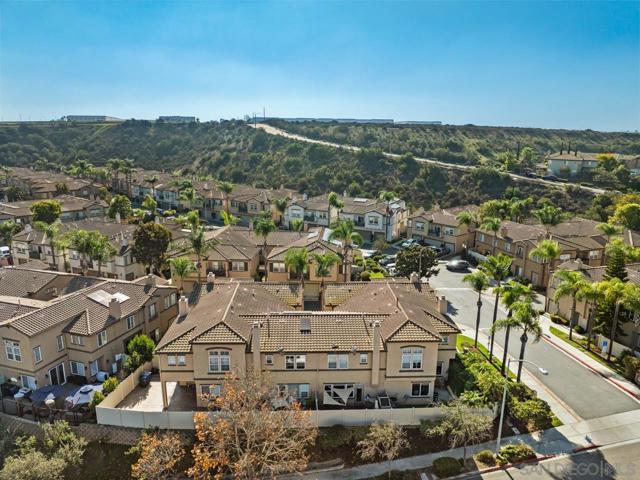 6373 Avenida De Las Vistas, San Diego CA: https://media.crmls.org/mediaz/5e3d2145-9f49-4c8a-81e2-5df878bbbc97.jpg