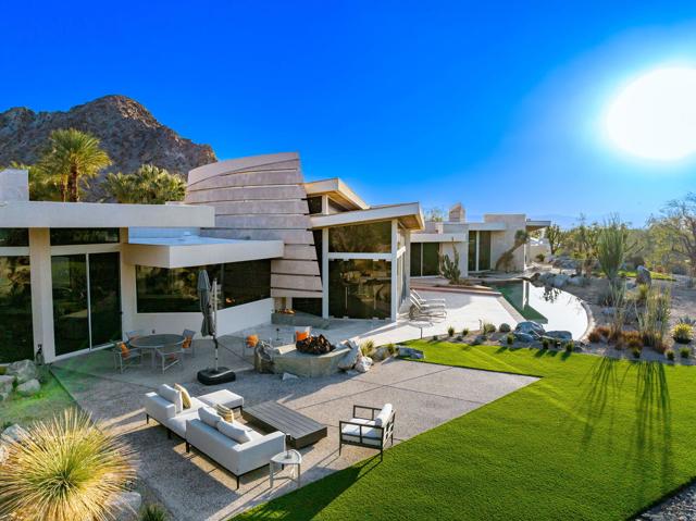 79095 Tom Fazio N Lane, La Quinta CA: https://media.crmls.org/mediaz/5e3d4981-d383-4454-b79e-062a5dcc2beb.jpg