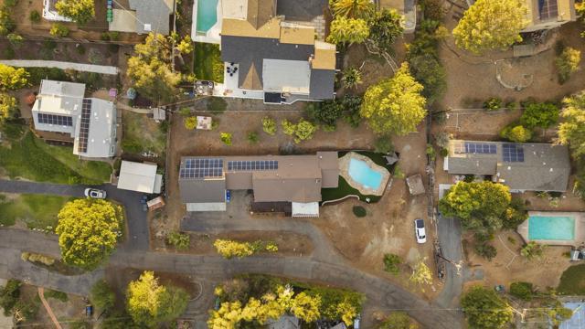 1780 Grove Rd, El Cajon CA: https://media.crmls.org/mediaz/5e3f54f5-d6eb-4740-9ef8-8fc0ecec114d.jpg