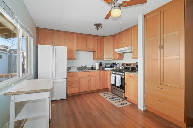 Detail Gallery Image 35 of 50 For 3492 Bayside Ln, San Diego,  CA 92109 - – Beds | – Baths