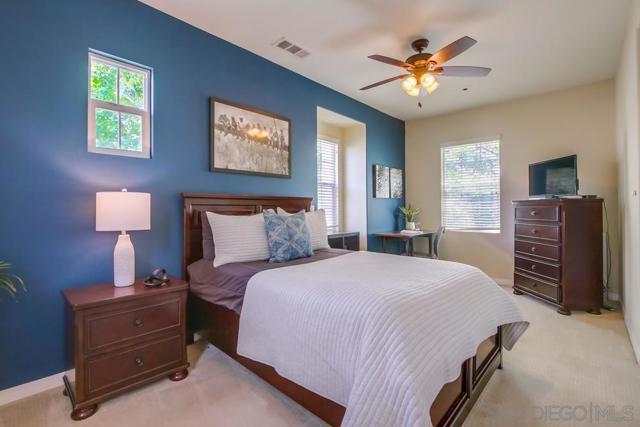10477 YELLOW ROSE LANE, San Diego CA: https://media.crmls.org/mediaz/5e3fe73e-9c2a-4687-8fc8-082e7e2450d9.jpg
