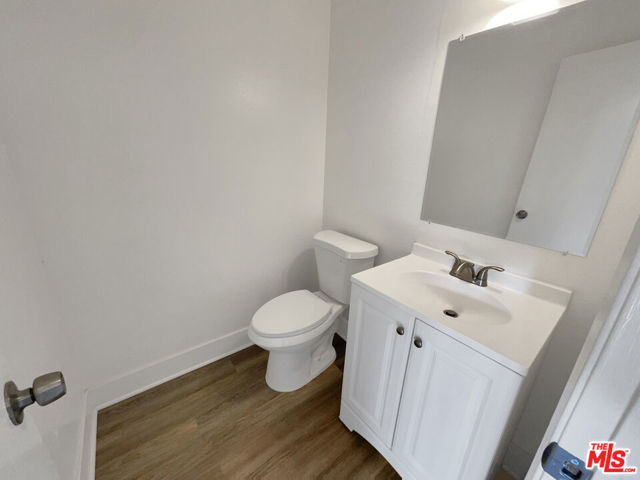 700 W La Veta Avenue, Orange CA: https://media.crmls.org/mediaz/5e40ac63-584e-4ca1-941c-bf1752c0178c.jpg