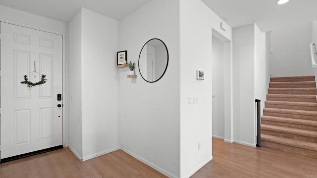 262 Camellia Way, Vista CA: https://media.crmls.org/mediaz/5e416690-2c68-4a25-8105-cc7f82e84f53.jpg