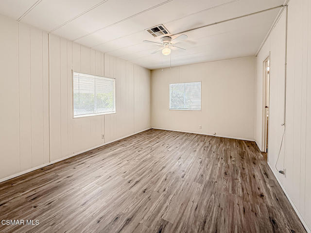 27 Irena Avenue, Camarillo CA: https://media.crmls.org/mediaz/5e4183c1-82e4-41ce-8481-b8c719ef19d2.jpg