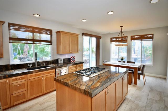 11580 Wannacut Pl, San Diego CA: https://media.crmls.org/mediaz/5e41befa-7a50-4417-9801-cb4a8758f525.jpg