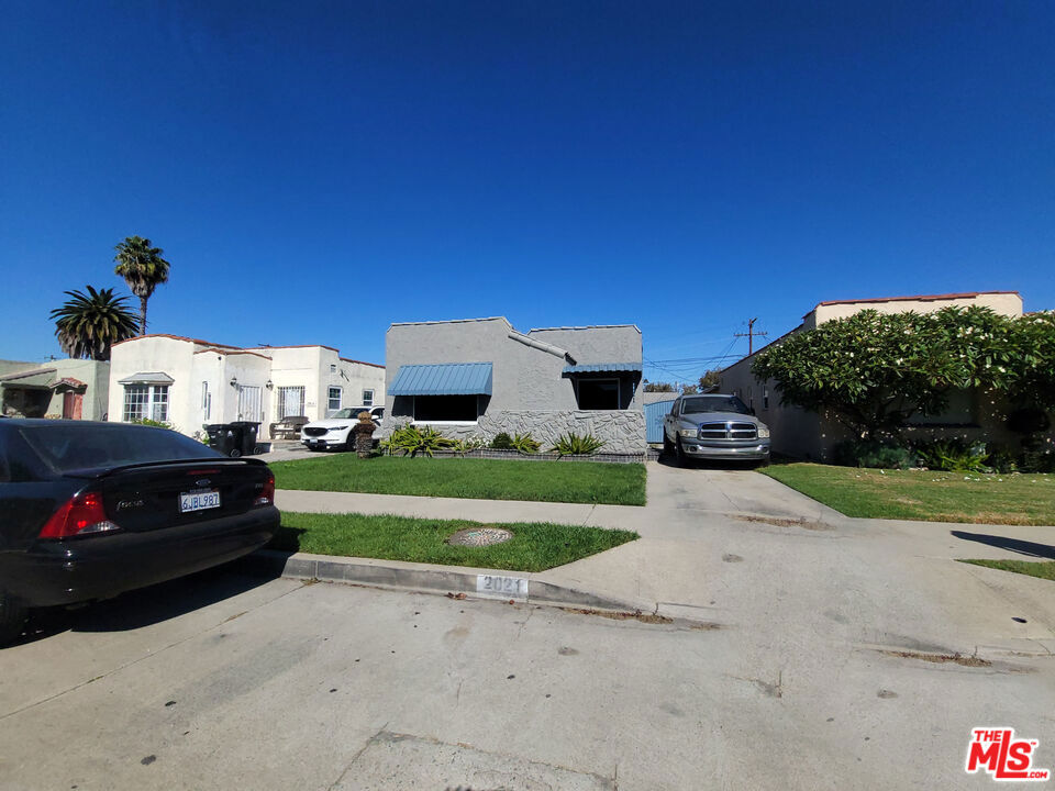 2021 W 65th Place, Los Angeles, CA 90047