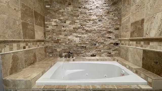 54925 Avenida Alvarado, La Quinta CA: https://media.crmls.org/mediaz/5e432896-25ba-4364-b1e8-60d386d1c85f.jpg