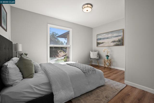 989 Parkside Dr, Richmond CA: https://media.crmls.org/mediaz/5e437b5e-c091-4f1c-a71b-bc8129a5247c.jpg