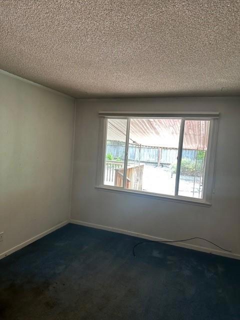 727 CHESTNUT Avenue, San Bruno CA: https://media.crmls.org/mediaz/5e44b262-0e14-4c74-9857-70b14b80134c.jpg