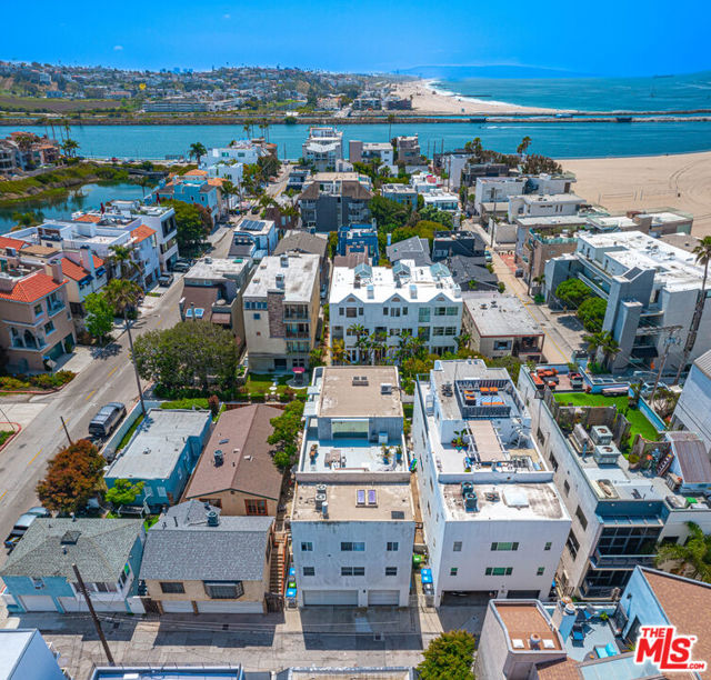 21 Voyage Street, Marina del Rey, California 90292, ,Multi-Family,For Sale,Voyage,24391171