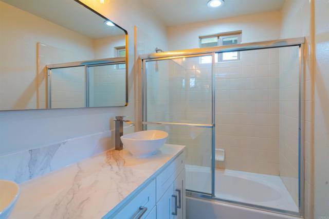 Detail Gallery Image 18 of 34 For 1295 Haglar #1,  Chula Vista,  CA 91913 - 3 Beds | 3/1 Baths