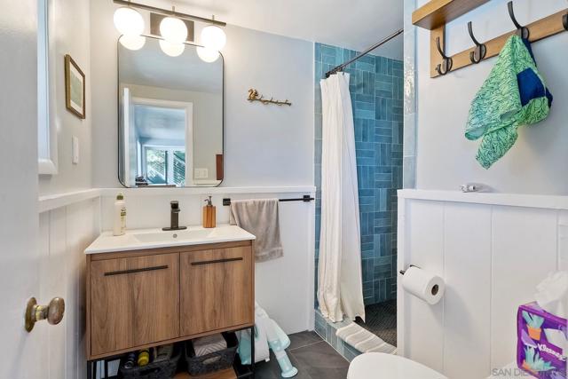 3115 Edith Ln, San Diego CA: https://media.crmls.org/mediaz/5e466904-1908-46c0-90e5-13ce30c4ec51.jpg