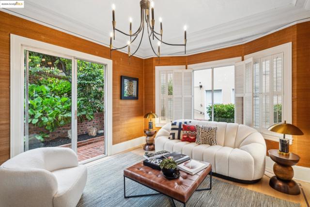 80 Oak Ridge Rd, Berkeley CA: https://media.crmls.org/mediaz/5e46e758-e751-4590-aeed-808f6aa07fb1.jpg