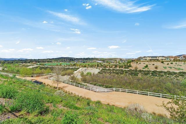 32082 Sedge Way, Temecula CA: https://media.crmls.org/mediaz/5e472f70-bd88-4c01-a03b-467f16005412.jpg