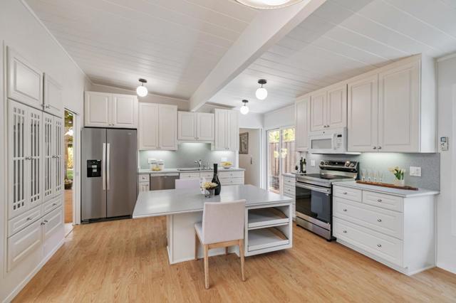 1156 Shenandoah Drive, Sunnyvale CA: https://media.crmls.org/mediaz/5e478029-547e-4837-83a7-66981d694db2.jpg