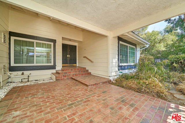 11800 Zelzah Avenue photo 5